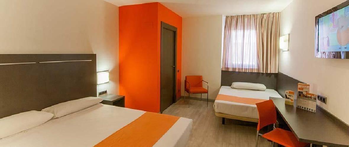 Hotel H2 Ávila Bilik gambar