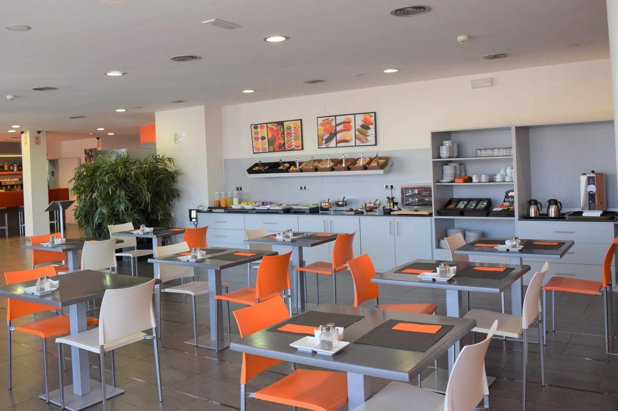 Hotel H2 Ávila Luaran gambar